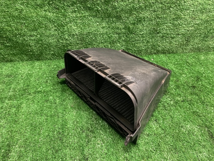 Mercedes W211 W219 cover of a filter, cab A2118300003