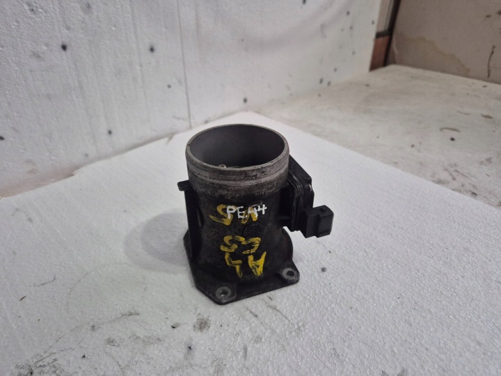 flow meter 037906461B Audi A4 B5 VW SEAT 1.8
