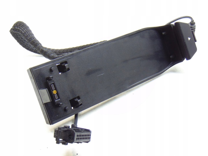 poklopac držač TELEFONU BMW 7 F01 9215826AC
