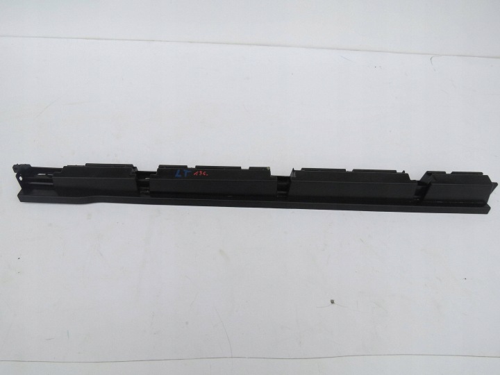 držiak držiak PRAHU ľavý zadok VOLVO V90 CROSS COUNTRY 31386129