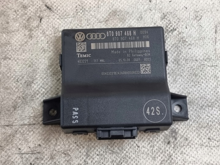 Module Unité de contrôle GATEWAY OE 8T0907468H AUDI A4 B8 2.0 TDI 125kW ANGLIK 08r