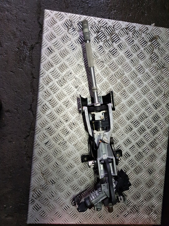 BMW E39 Piantone sterzo usato LIFT
