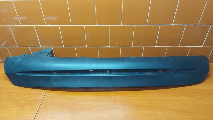 spoiler doplněk nárazníku záď zadní TOYOTA AURIS II KOMBI 12-15