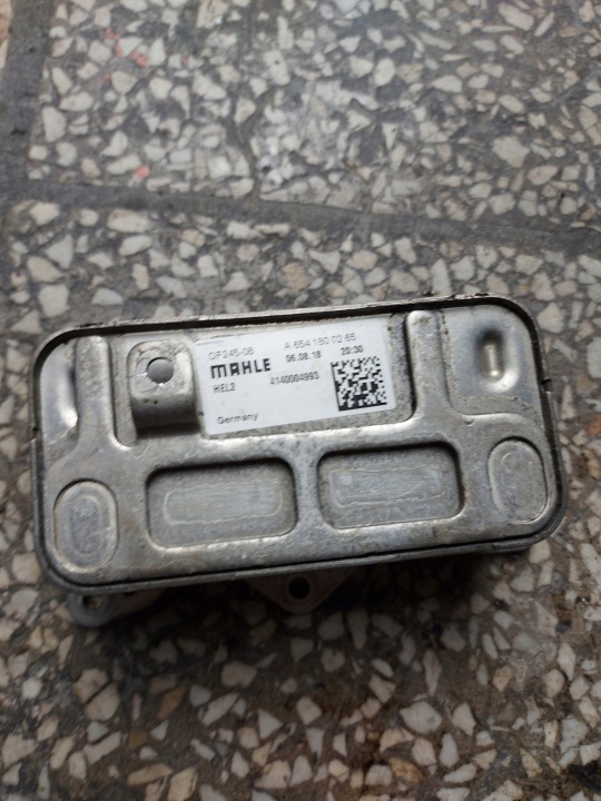 Radiatore olio motore usato radiatore MERCEDES W205 W213 2.2 DIESEL OE