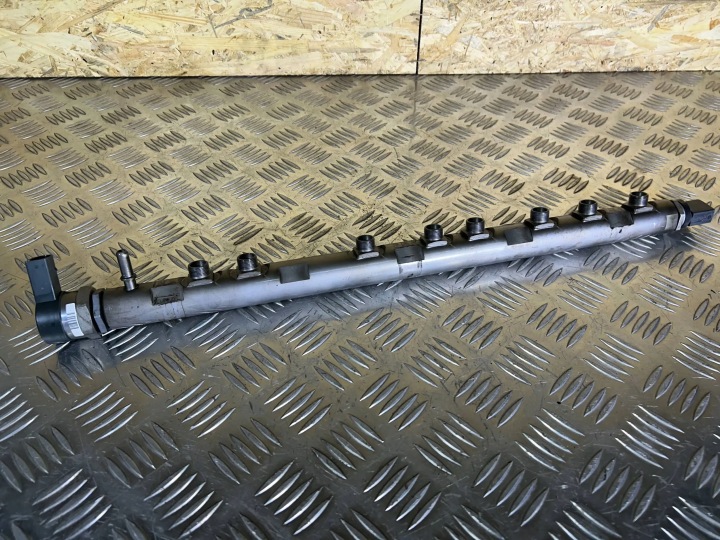 Kraftstoffverteiler Einspritzleiste BMW 5 F10 F11 N57 3.0d 7800124