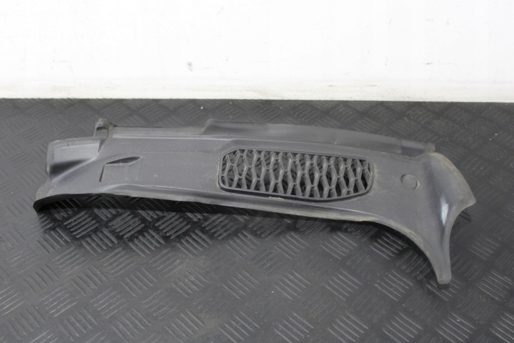 spoiler cover grid right LAND ROVER DISCOVERY V 5 L462 HY32-44248-AD