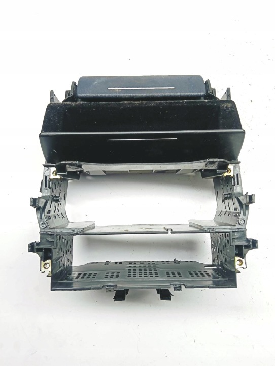 obal RÁM Kieszen Radia popelník Audi A3 8L Lift 01r 8L0858005