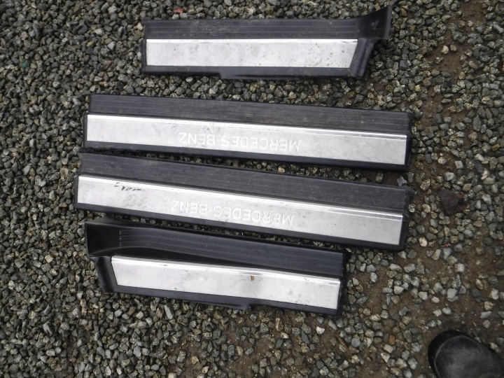 MERCEDES W140 mouldings threshold KOMPLET black,