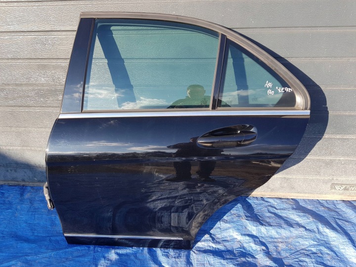 dvere zadné zadok ľavý ľavá Mercedes C W204 SEDAN 040 C040