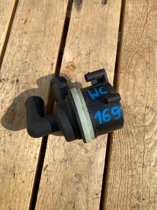 zusätzliche Wasserpumpe VW SKODA AUDI 5N0965561A