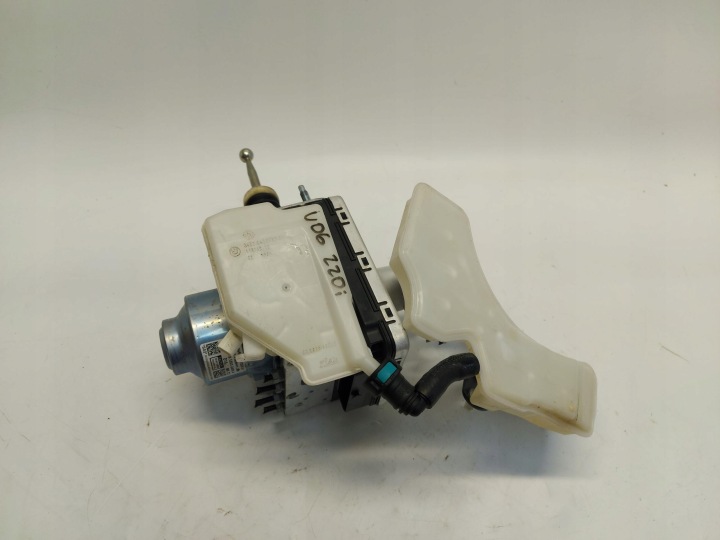 BMW U06 200i 1.5TB Hauptbremszylinder Bremspumpe Bedienteil ABS
