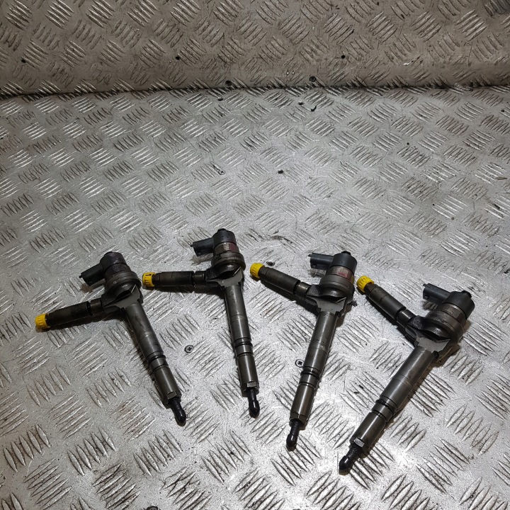 nozzles injectors KOMPLET HONDA CIVIC 7 0445110082