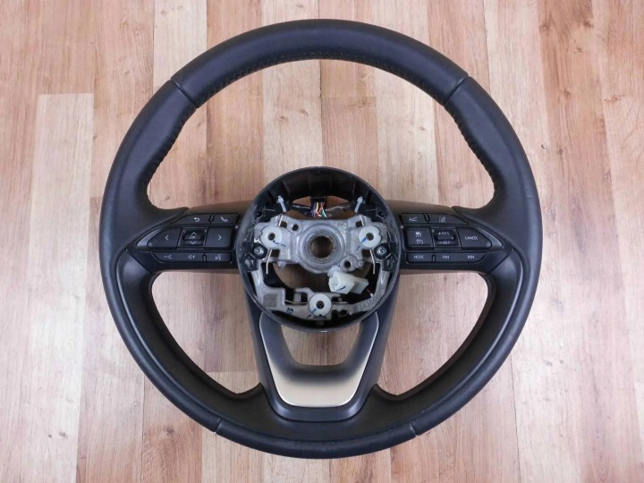 Toyota Yaris IV 2020+ steering wheel, multifunkcja leather