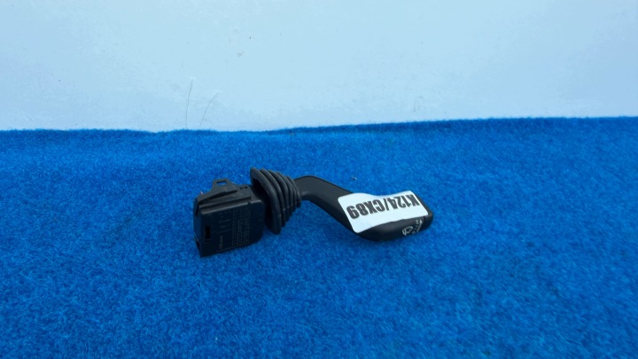 MANETKA ovladanie stieracov OPEL ASTRA 2 II G 90124931 K124/CX89