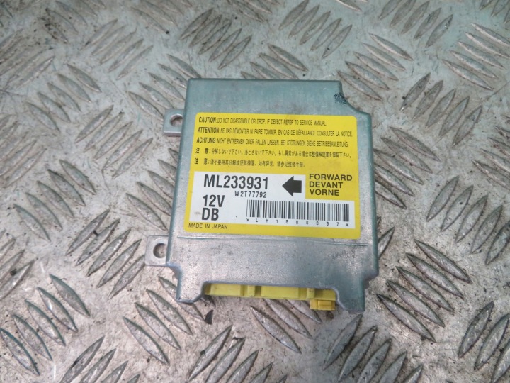 modul airbagů POWIETRZNYCH airbag MITSUBISHI CANTER FUSO 3.0 21R