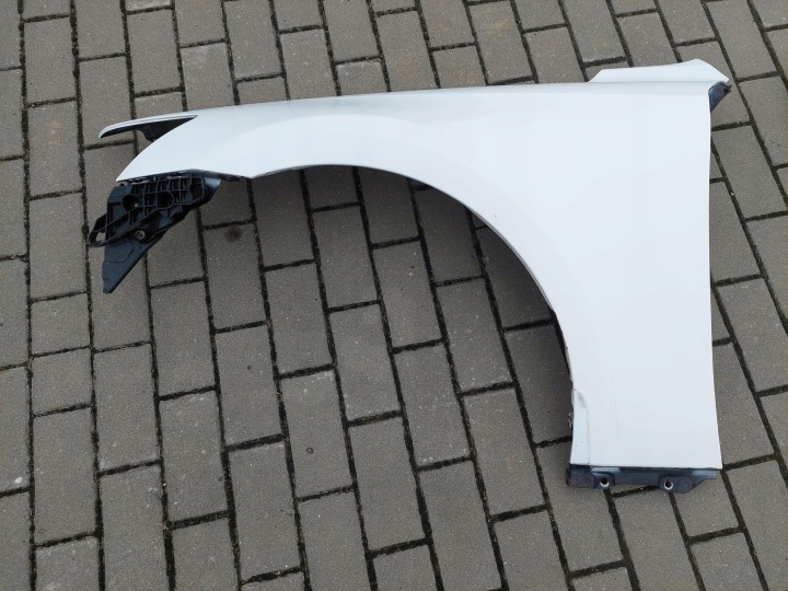 fender front front left LEXUS IS 3 III 300 H IS300H