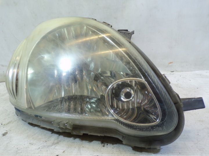 light front front right TOYOTA YARIS 1 and LIFT (1)