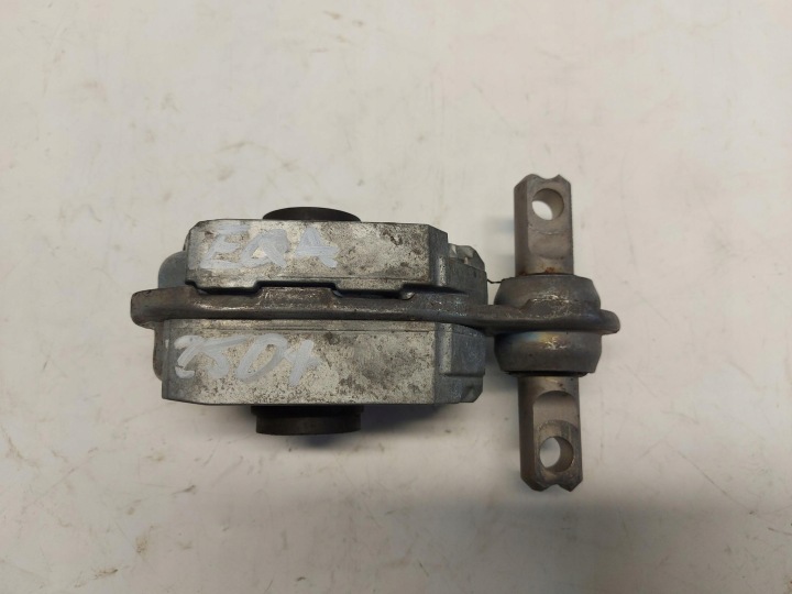 Mercedes EQA 250+ W243 Stütze Motorlager A2432404400