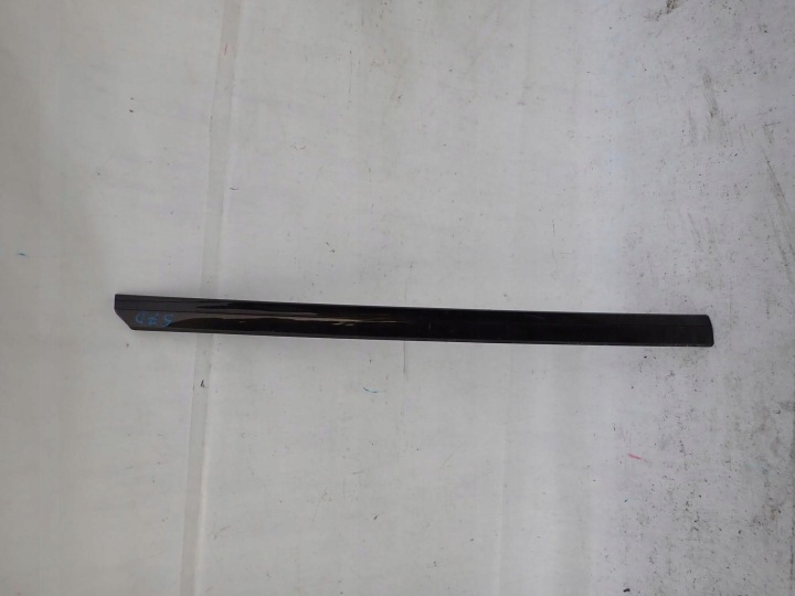 VW PASSAT B8 14-23 cap moulding door left front
