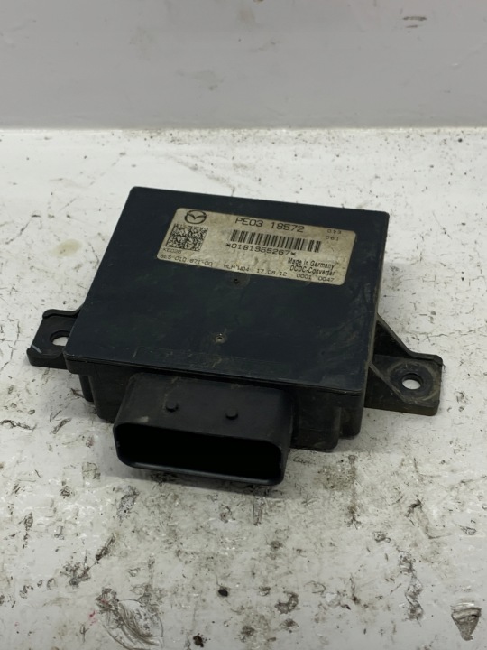 modul Bedienteil feszültség PE0318572 MAZDA
