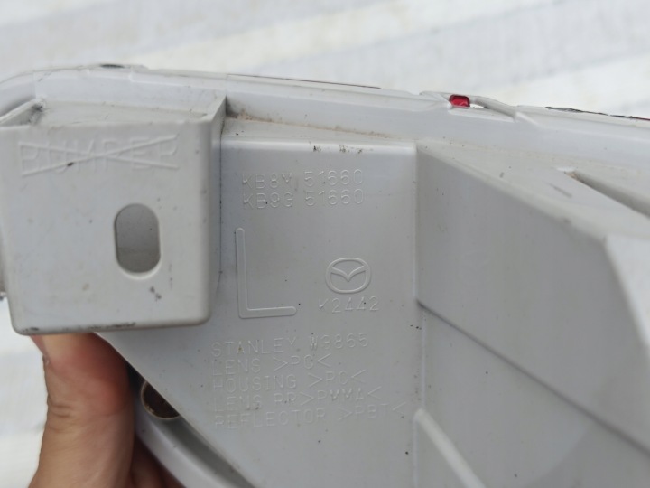 Mazda CX5 CX-5 Lampe halogène gauche Fog KB8M51660 6