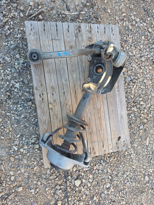 glavčina prednji dio prednja desna AUDI A4 A5 LIFT 8K0 2.0 TDI 4G0407242C