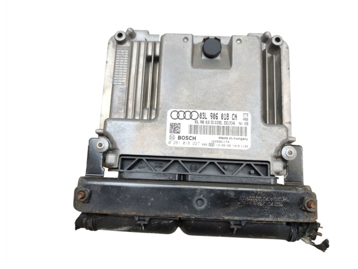 computer Centralina Motore AUDI Q3 e 8U 2.0 TDI 03L906018CN 0281018227