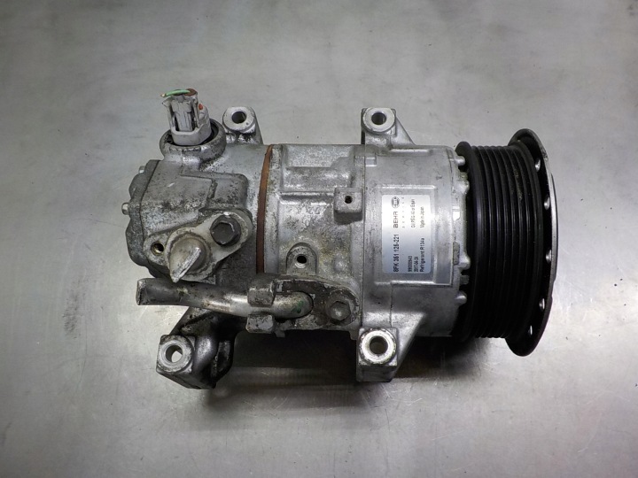 compressor pump of the air conditioning TOYOTA RAV 4 2.0 d
