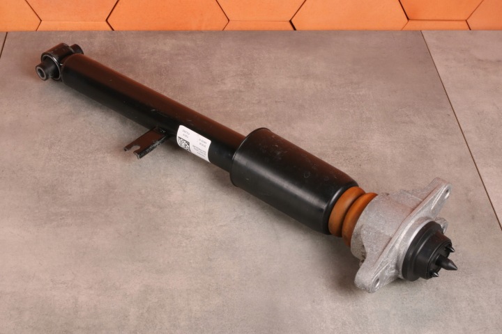 BMW 4' G22 420d 420i 430i shock absorber right left rear part rear 6879376 9248 km!