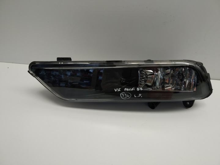 10+ Vw Passat B7 R Line Feux antibrouillard Gauche ciemny w Pare choc Avant
