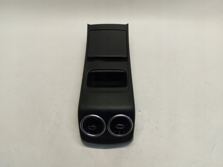 MERCEDES GLA 200 II H247 Mriežka klímy panel tunelu zadná 0524710004