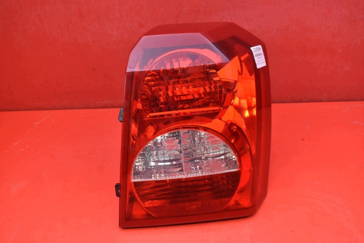 Feux phare Droit Arrière Arrière 05303752 DODGE CALIBER 1 et 5D HB 06-12