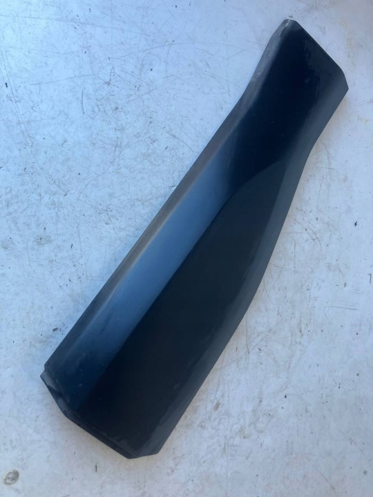 moulding door lower CITROEN C4 III right rear part 9830659180