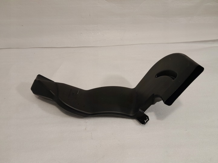 AUDI Q5 II 80A drain intake air 80A819806A