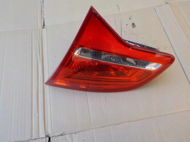 FANALE FARO Destra posteriore z del cofano opel meriva B 2011r 21628003