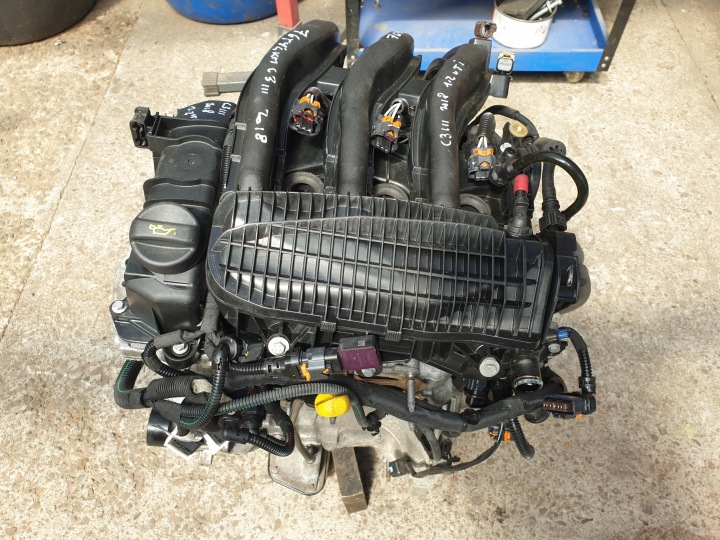 engine 1.2 vti HM01 10B217 CITROEN PEUGEOT 77000 TYS KM