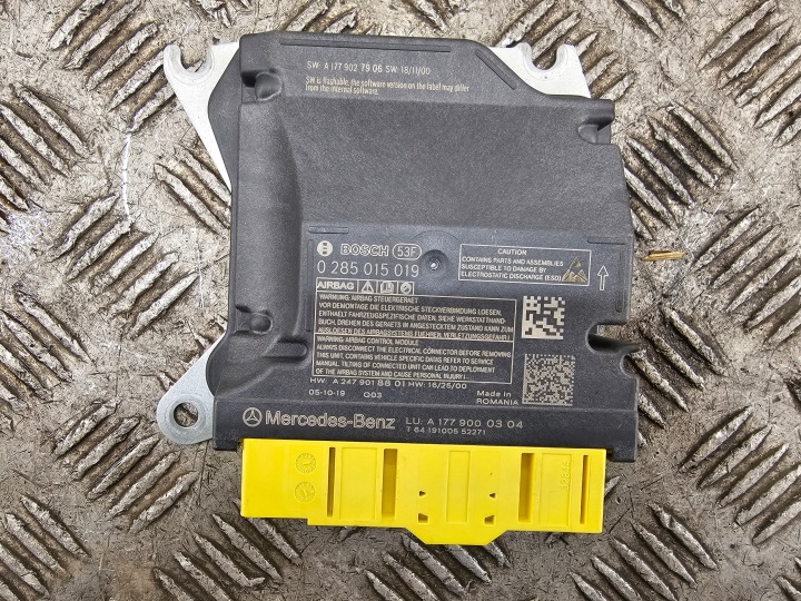 MERCEDES modul SENSOR AIRBAG 0285015019 Original A1779000304