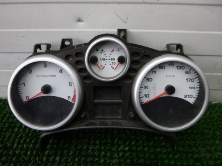 PEUGEOT 207 1.4 HDI Instruments tachymètre compte tours Horloge montre tableau bord 9666133180