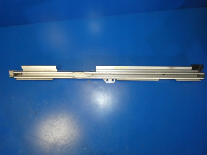 XC70 II V70 III 07- SCHIENE KOFFERRAUM RECHTS HECK