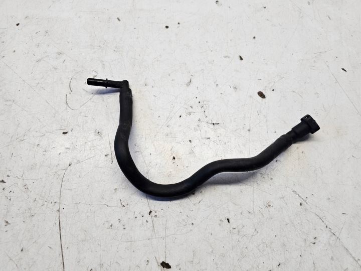 OPEL INSIGNIA A Schlauch Rohr fuel line 55563711 2.8T
