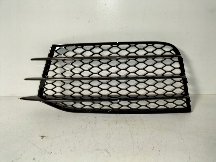 Grill Lüftungsgitter der Stoßstange vorne links AUDI TT RS 8J 06-14