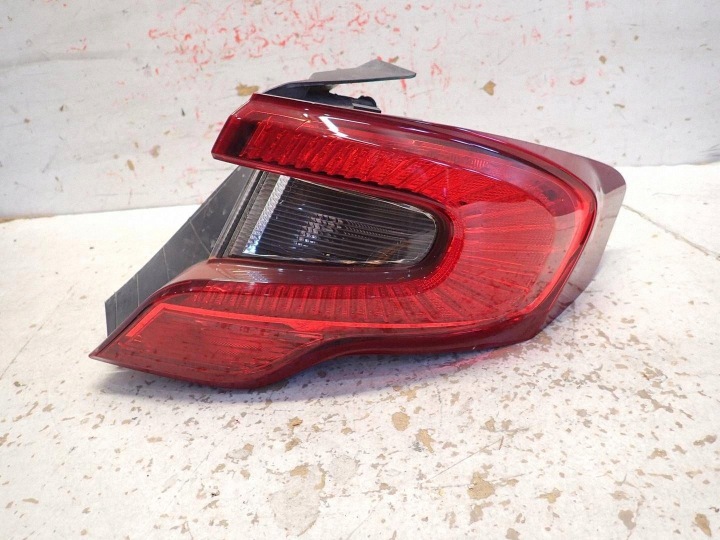Feux phare Arrière Arrière Droit FIAT TIPO II 2015- 521954570E