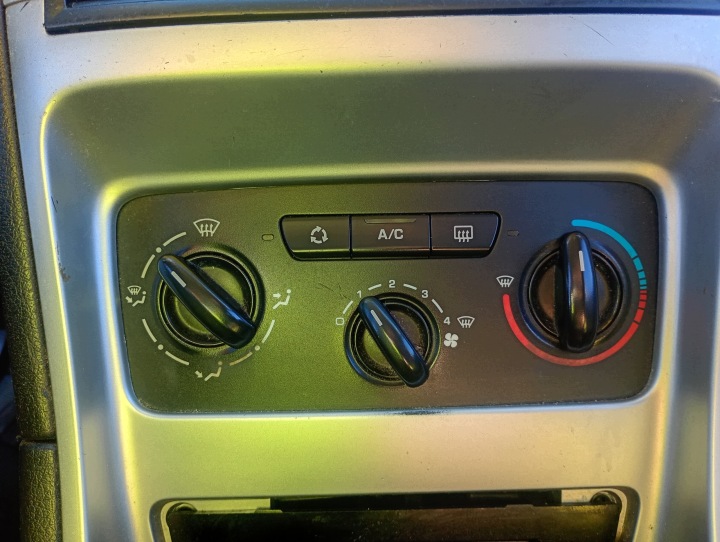 Panel Bouton regulacja Bouches buses ogrzewania Peugeot 307 FL 04-09