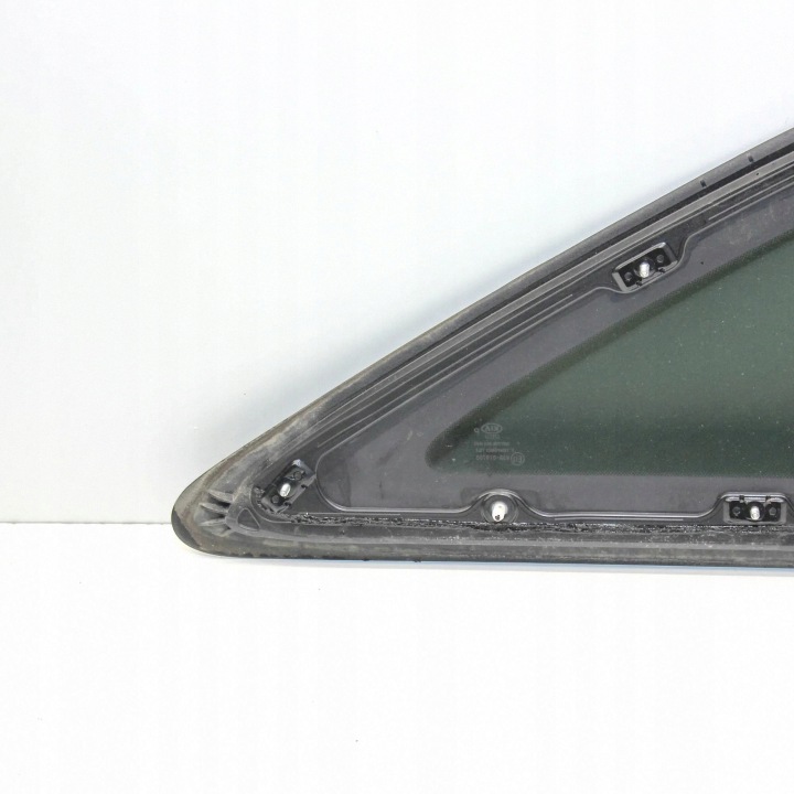 Stražnji bočni prozor lijevi Kia CEE'D Sportswagon 2024 OEM 87810-J7600 8