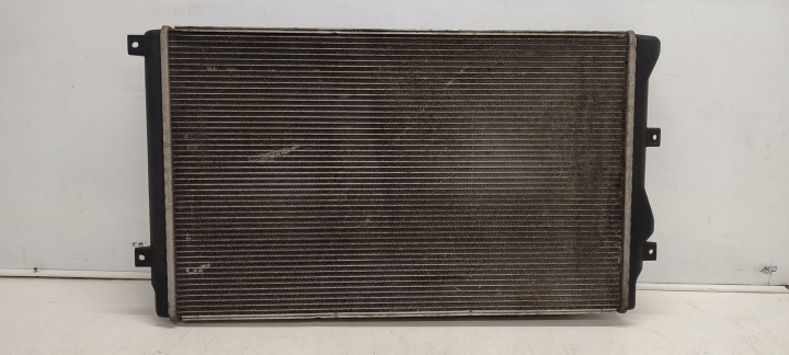 Radiatore motore usato VW Touran e LIFT 1,4 TSI