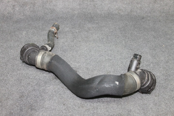 BMW F01 F06 F10 4.4i 5.0i N63 - Schlauch Rohr Schlauch WODNY 7575427