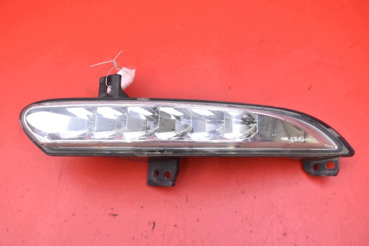 fendinebbia sinistra anteriore LED 266051864R RENAULT SCENIC 3 III XMOD LIFT 13-16