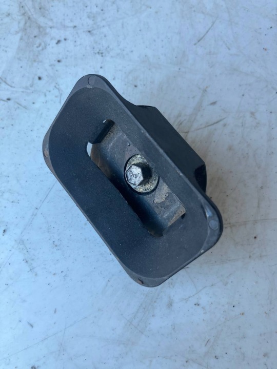 úchyt držák kola rezervního CITROEN C4 PICASSO II 9804956480