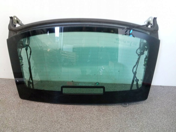 Vitre Arrière du capot UCHYLNA 12 R LIFTBACK 5D Skoda Superb II (2008-2015)