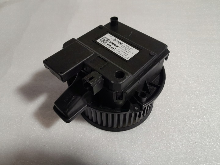 AUDI VW Ventilateur Moteur de chauffage 4M1820021B